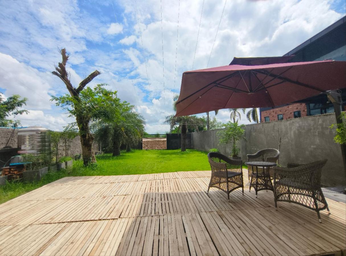 Jenny Airport Lounge Bed & Breakfast Vientiane Exterior photo